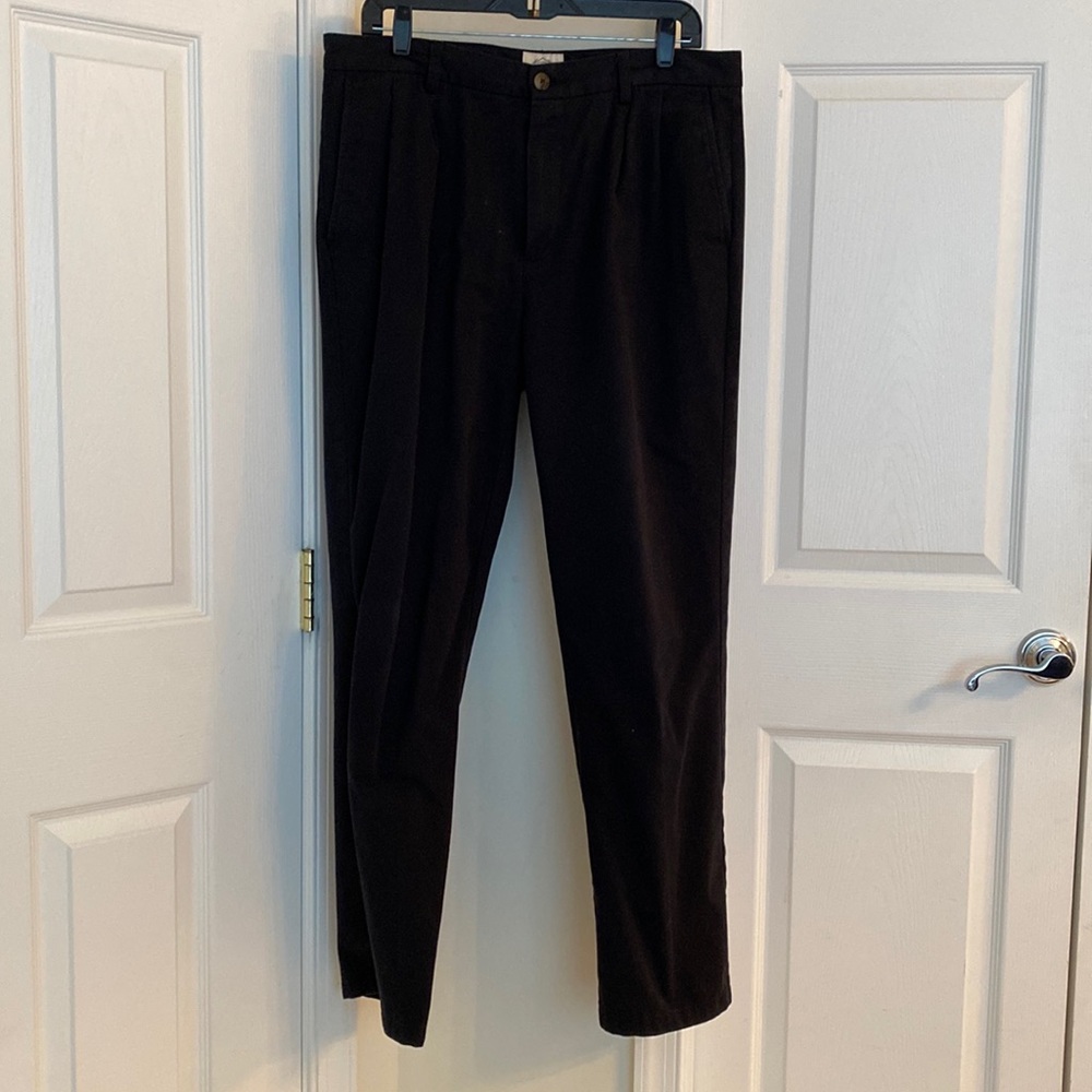 St John’s Bay Black Dress Pants (34/32)